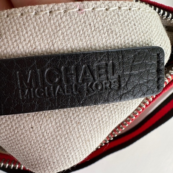 Michael Kors Red Nylon Twistlock / Zip Wristlet Crossbody Bag Small - Picture 10 of 11